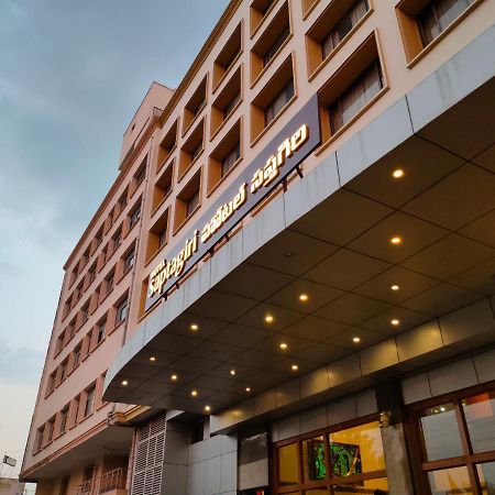 Hotel Saptagiri Haïdarabad Extérieur photo