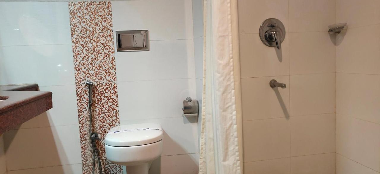 Hotel Saptagiri Haïdarabad Extérieur photo