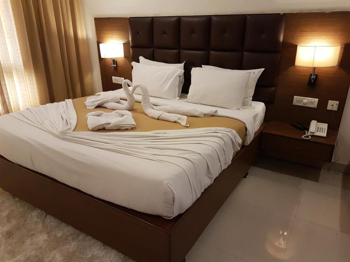 Hotel Saptagiri Haïdarabad Extérieur photo