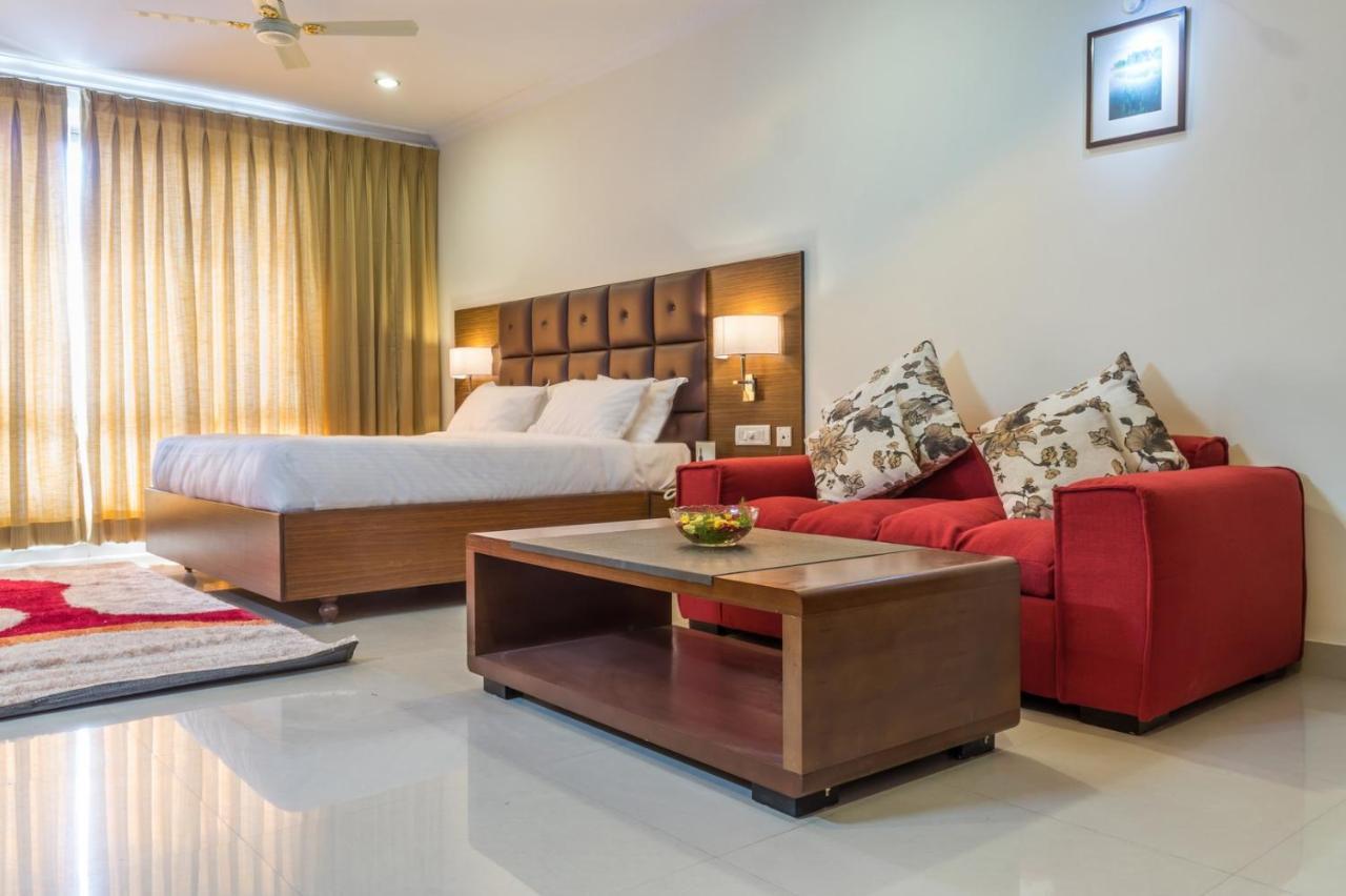Hotel Saptagiri Haïdarabad Extérieur photo