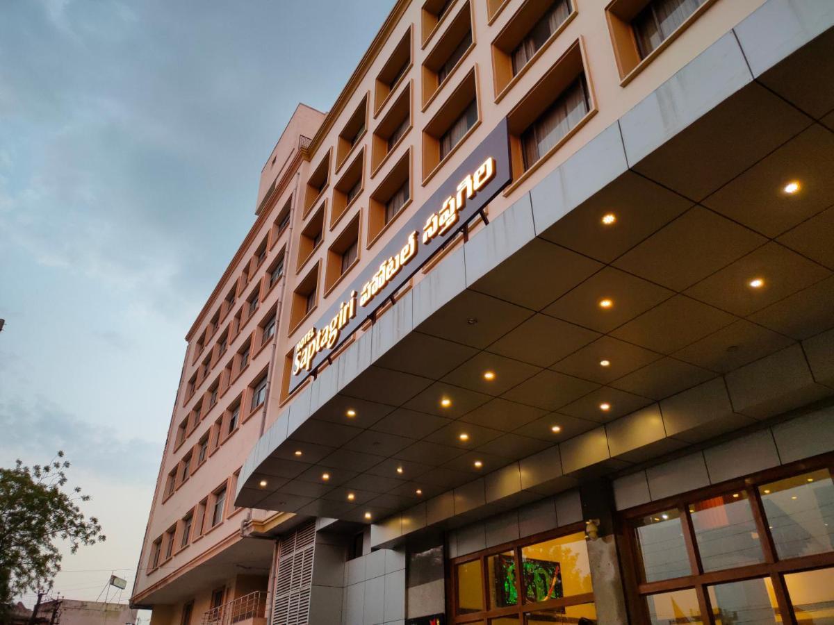 Hotel Saptagiri Haïdarabad Extérieur photo
