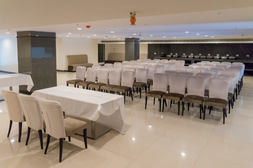 Hotel Saptagiri Haïdarabad Extérieur photo
